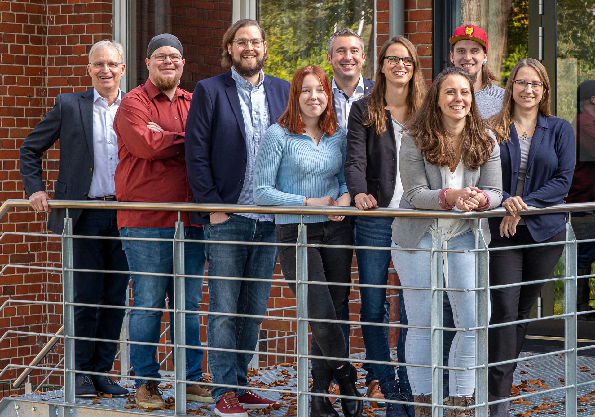 Das Weslink-Team vor dem Büro in Coesfeld